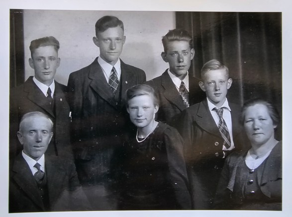 Jan van der Molen met gezin