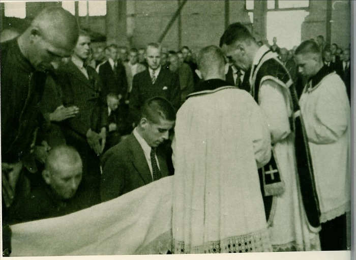 Foto 5 Uitvaart van één van de gevangenen